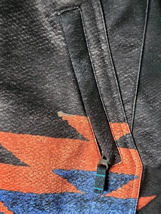 Roxy Women's Aztec Softshell Ski Jacket Size Medium Long Slim Fit - Picture 4 of 14